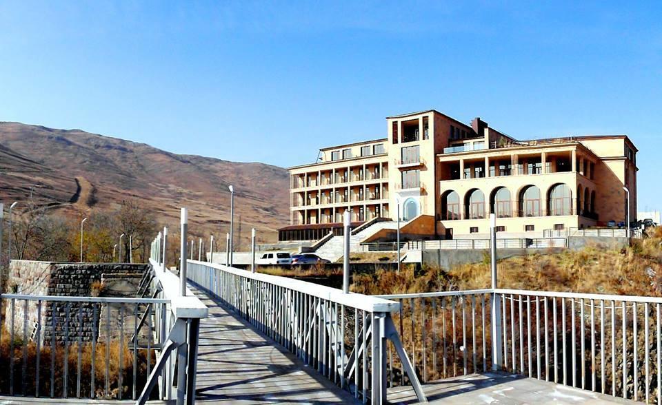 Akhtamar Hotel Cjsc Arzakan Eksteriør bilde