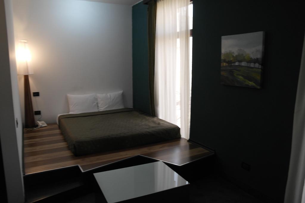 Akhtamar Hotel Cjsc Arzakan Rom bilde