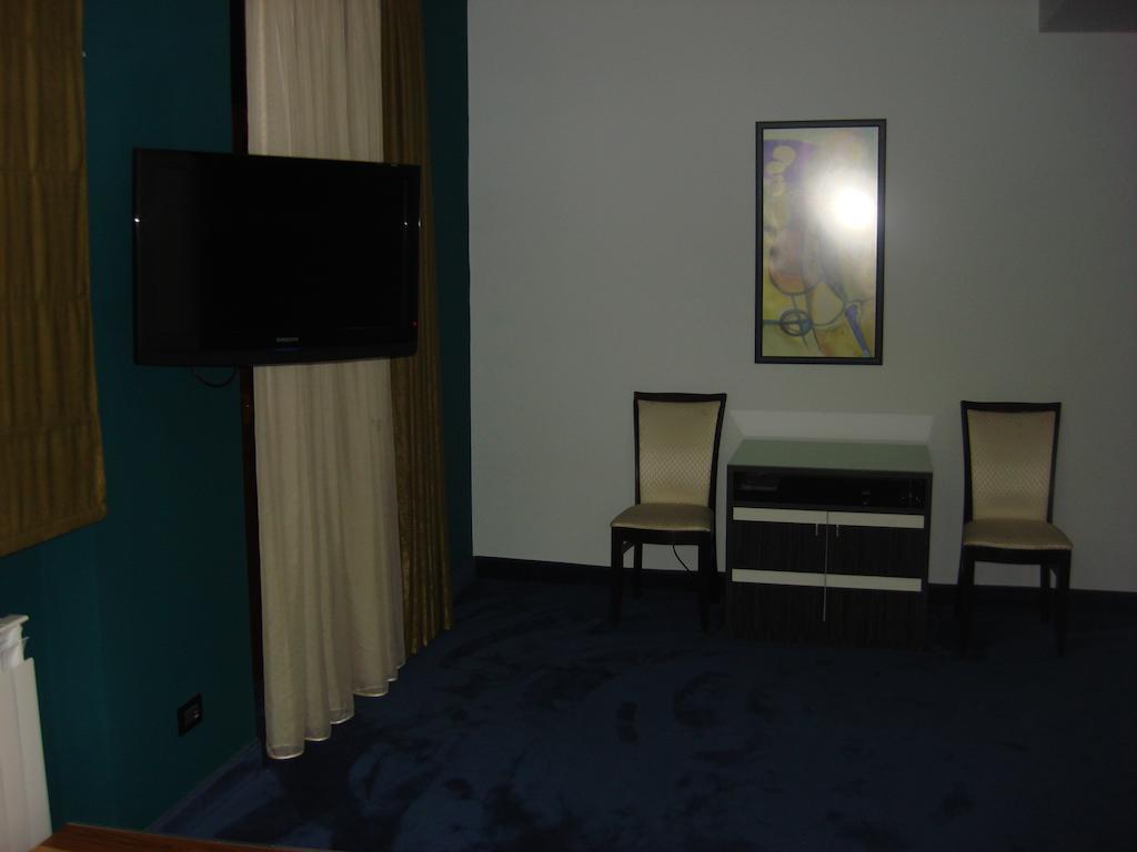Akhtamar Hotel Cjsc Arzakan Rom bilde