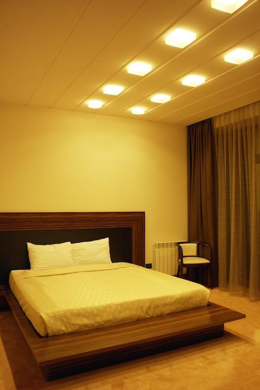 Akhtamar Hotel Cjsc Arzakan Rom bilde